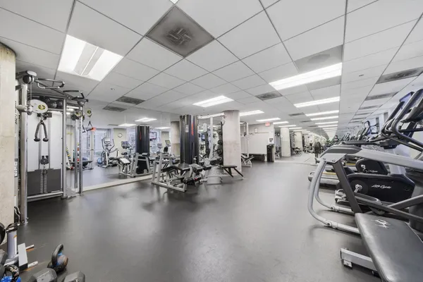 $4,000 | 720 North Larrabee Street, Unit 712, Chicago, IL 60654