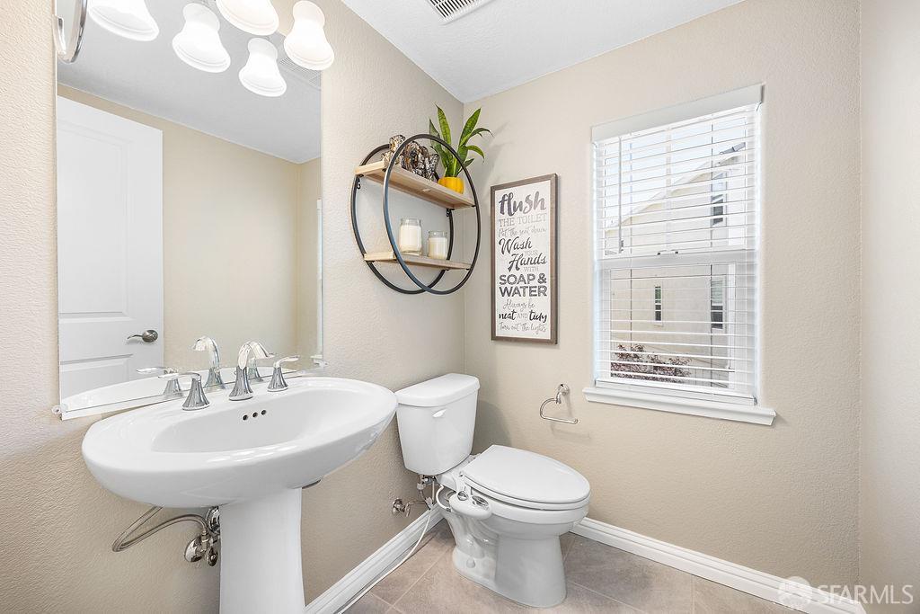 24105 Amaranth Loop Hayward, CA 94541 - Photo 25 of 31