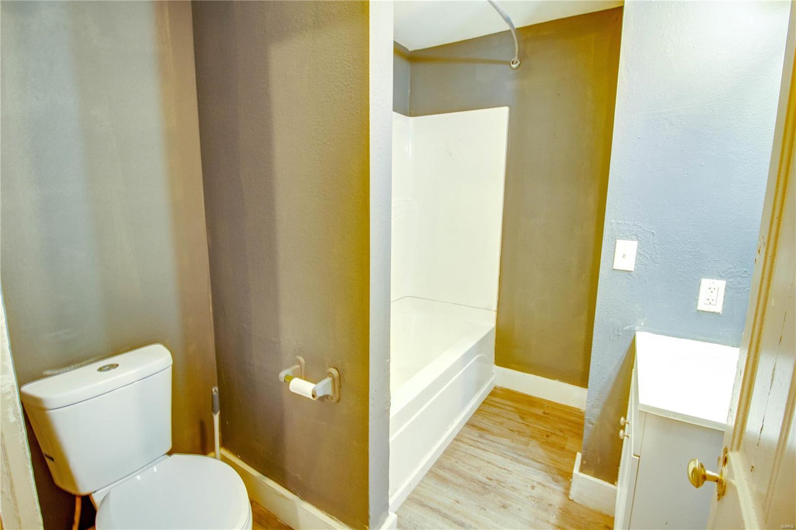 421 Locust Carrollton, IL 62016 - Photo 15 of 22 Gallery Image 15