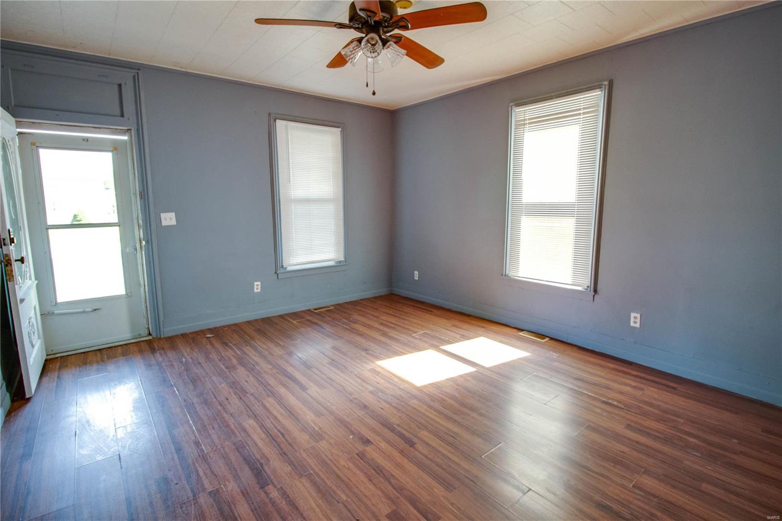 421 Locust Carrollton, IL 62016 - Photo 7 of 22 Gallery Image 7