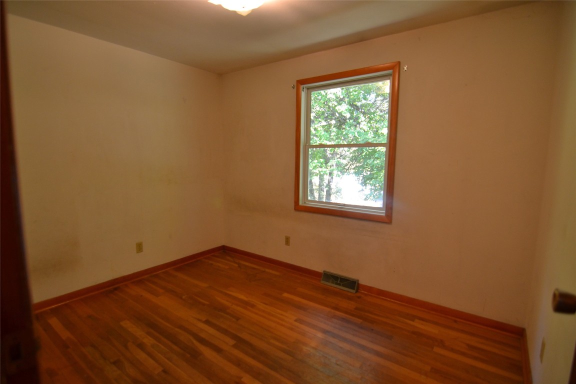 1108 Frost Road Endicott, NY 13760 - Photo 11 of 24 Gallery Image 11