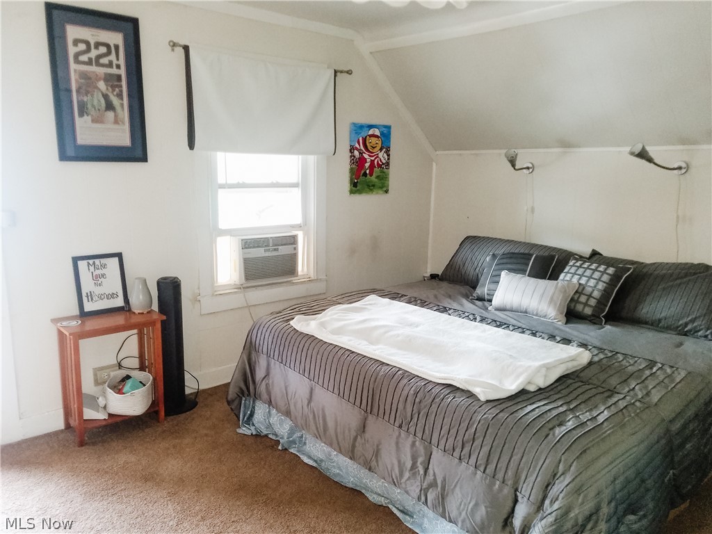 715 Literary Road Cleveland, OH 44113 - Photo 9 of 17 Gallery Image 9