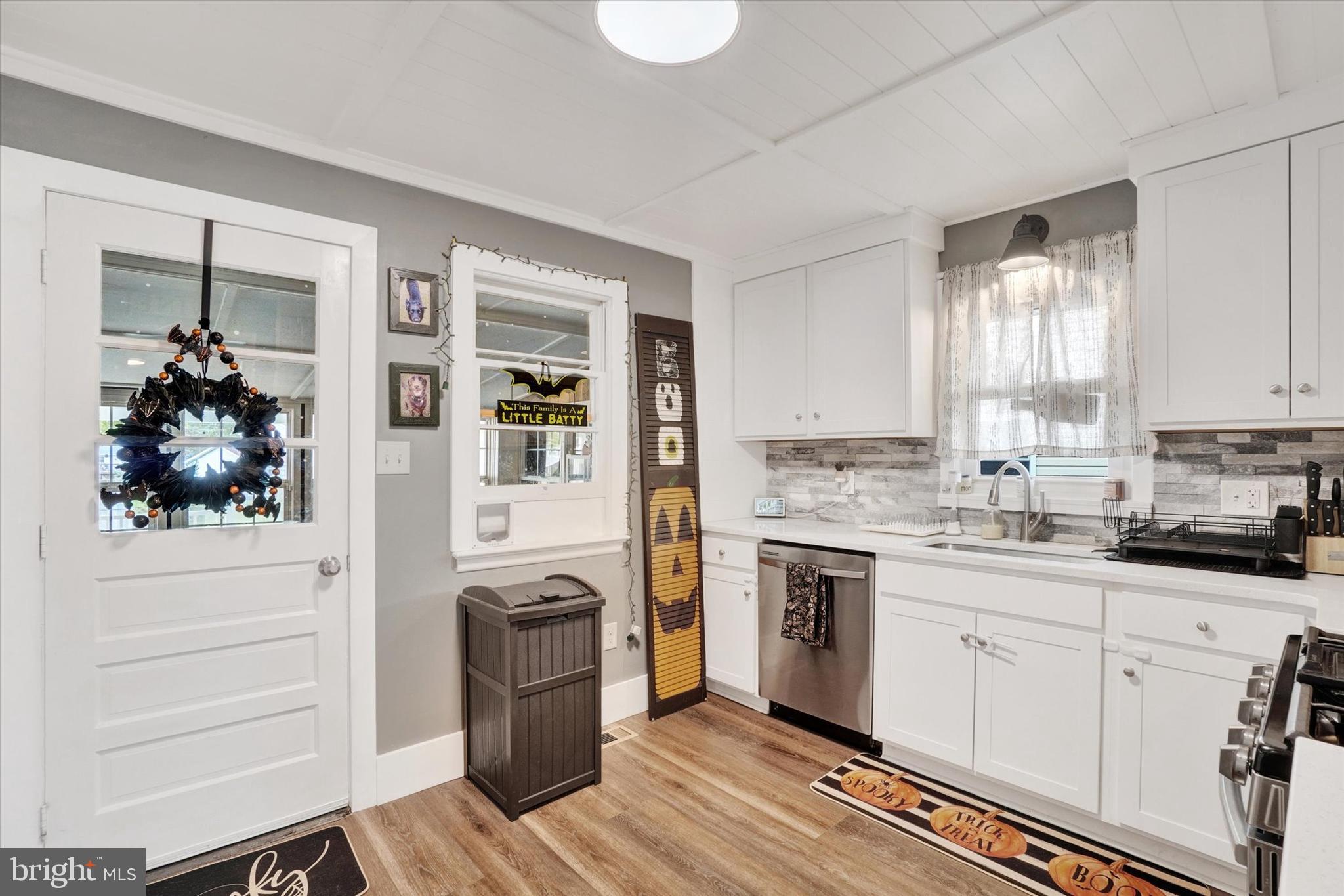 408 Diller Road Hanover, PA 17331 - Photo 10 of 29 Kitchen