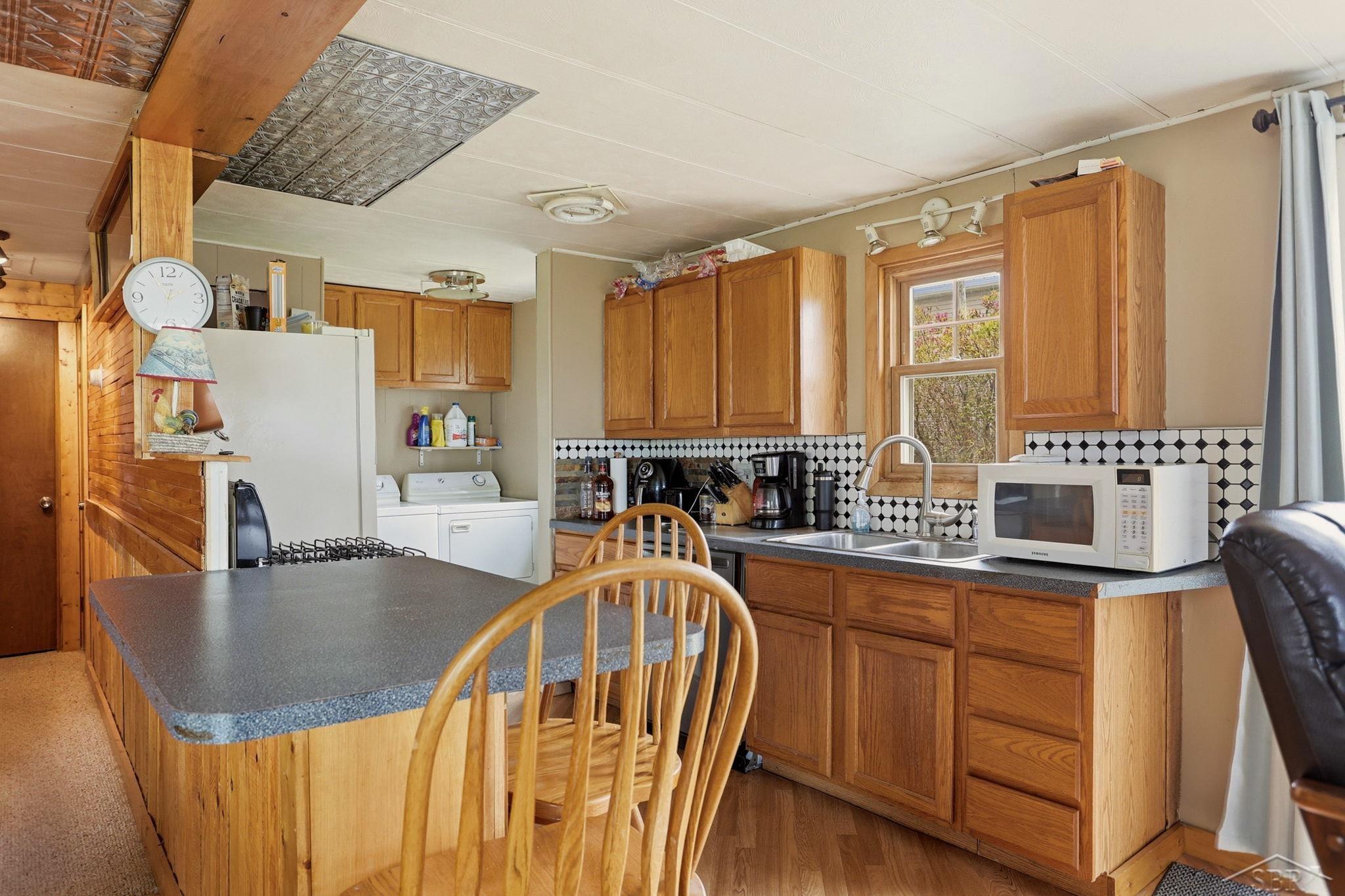 200 Sunrise Road Bay City, MI 48706 - Photo 13 of 49