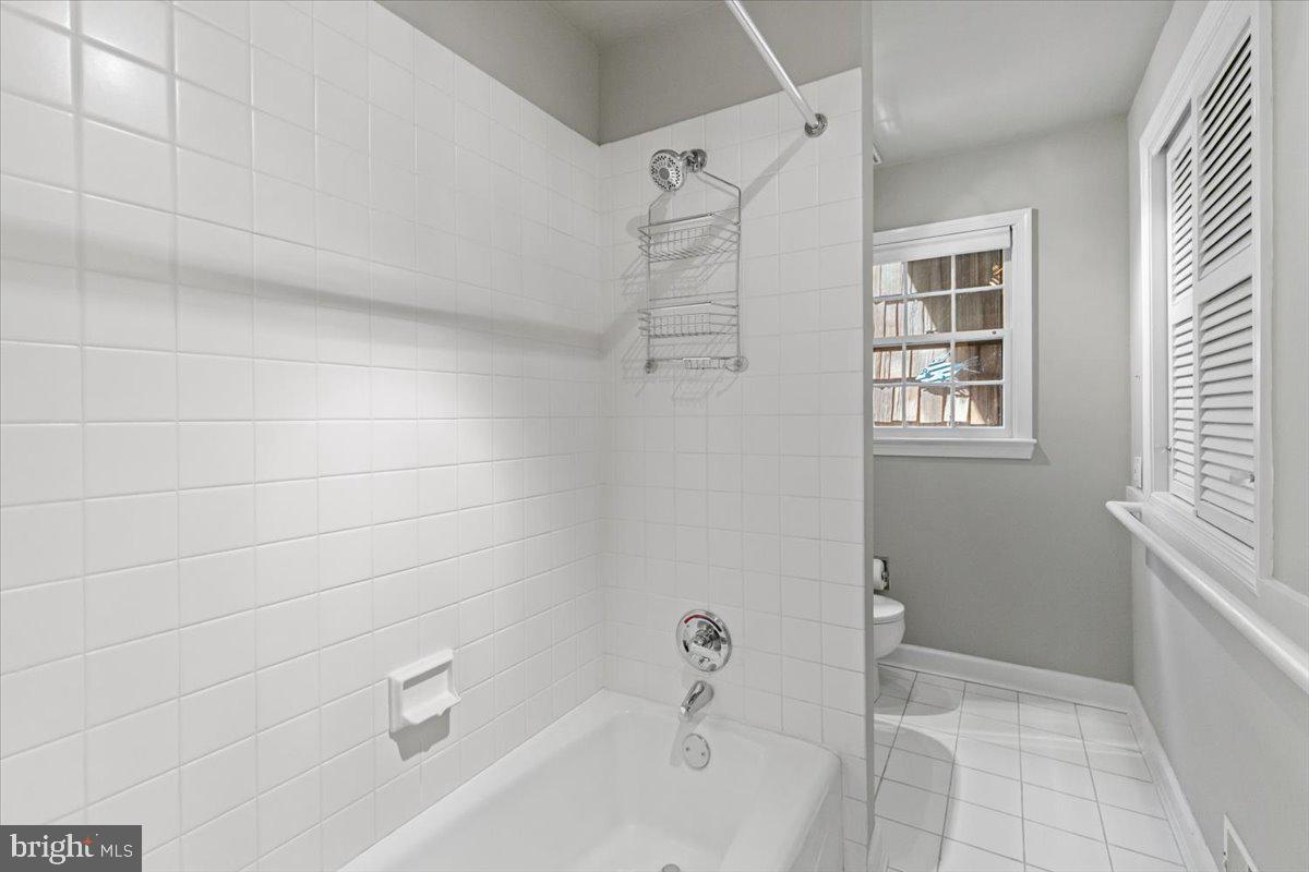 6515 Old Chesterbrook Road McLean, VA 22101 - Photo 35 of 54 Upper Hall Bath