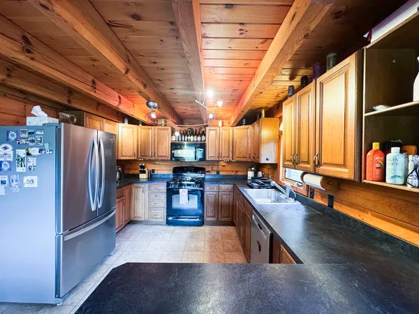 $485,000 | 3 Old County Road, Athens, VT 05143