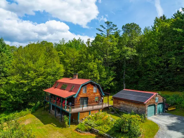 $485,000 | 3 Old County Road, Athens, VT 05143