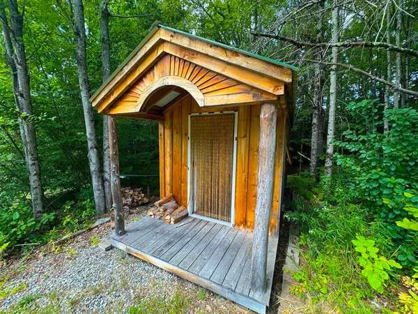 $485,000 | 3 Old County Road, Athens, VT 05143