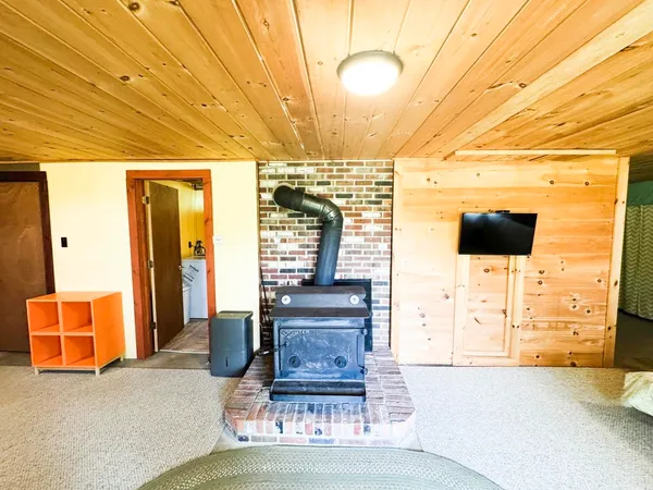 $485,000 | 3 Old County Road, Athens, VT 05143