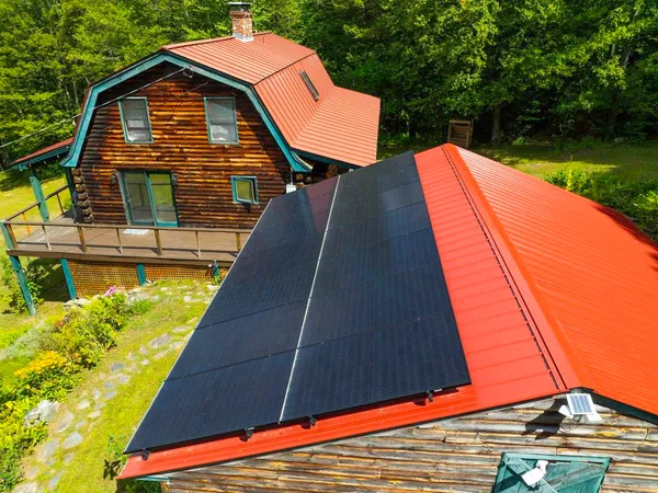 $485,000 | 3 Old County Road, Athens, VT 05143