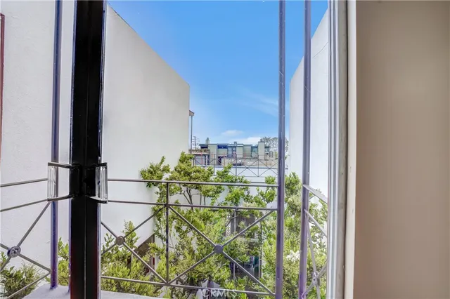 $6,500 | 1220 North Coast Highway, Laguna Beach, CA 92651