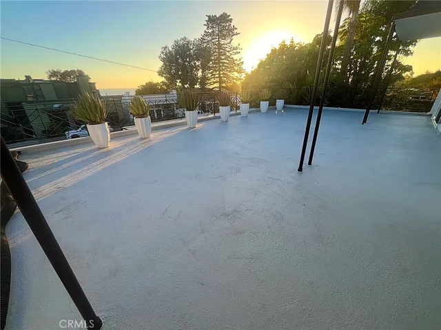 $6,500 | 1220 North Coast Highway, Laguna Beach, CA 92651