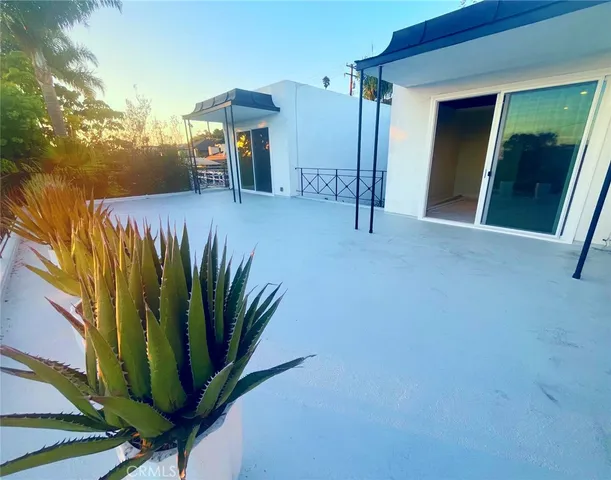 $6,500 | 1220 North Coast Highway, Laguna Beach, CA 92651