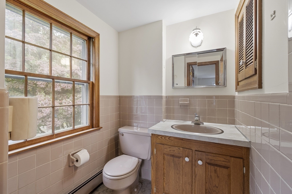 60 Morrison Road West Wakefield, MA 01880 - Photo 20 of 33