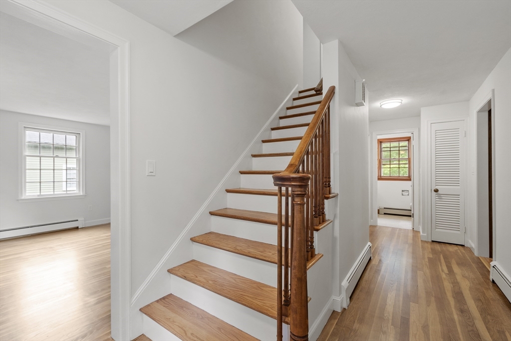 60 Morrison Road West Wakefield, MA 01880 - Photo 3 of 33