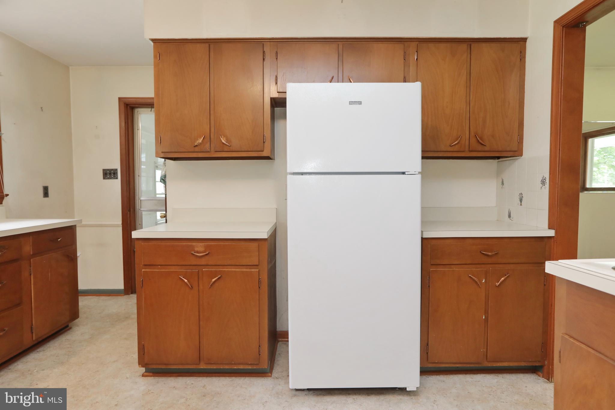 10901 Cross Rd Trail Brandywine, MD 20613 - Photo 15 of 50 Brand new refrigerator