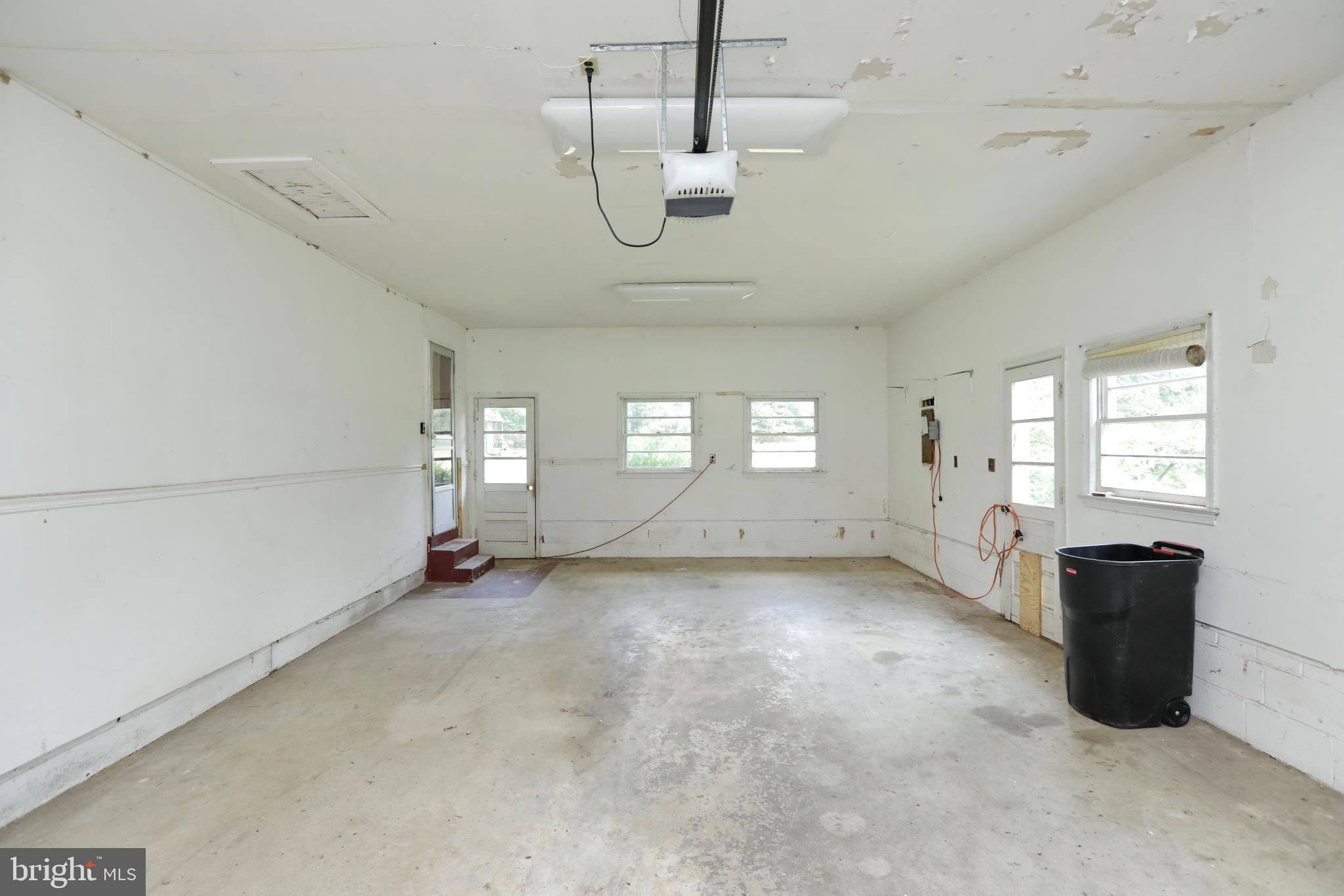 10901 Cross Rd Trail Brandywine, MD 20613 - Photo 47 of 50 Garage