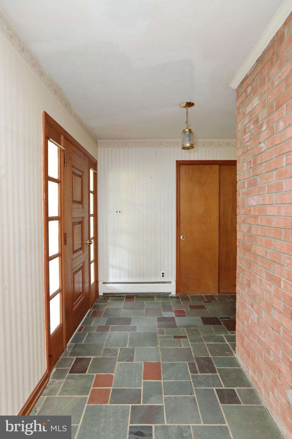 10901 Cross Rd Trail Brandywine, MD 20613 - Photo 7 of 50 Foyer