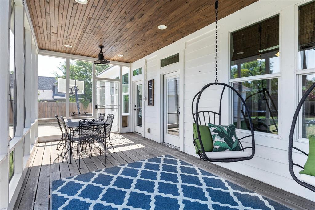 1109 East Oakdale Road Irving, TX 75060 - Photo 30 of 33 a view of a patio with table and chairs