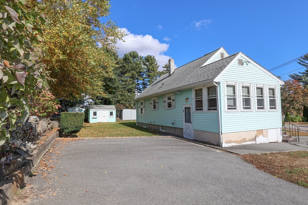 150 Bridle Road Billerica, MA 01821 - Photo 4 of 34 Gallery Image 4