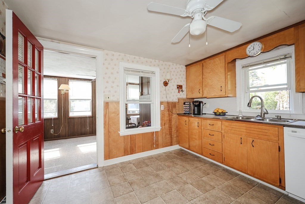 150 Bridle Road Billerica, MA 01821 - Photo 8 of 34 Gallery Image 8