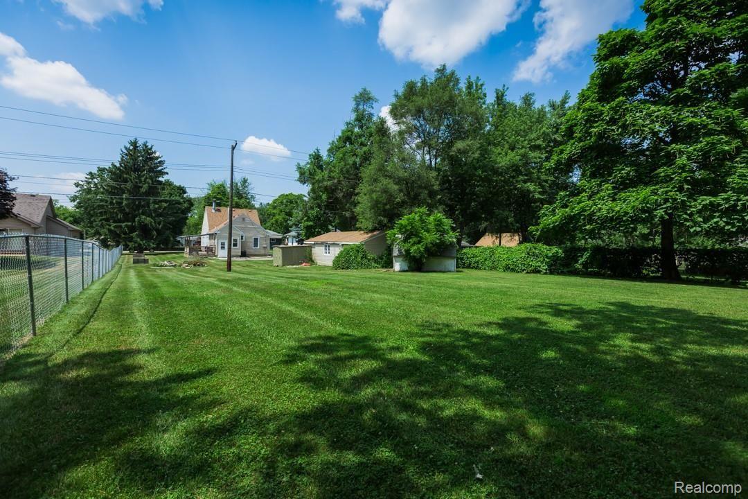 3179 Martell Street Rochester, MI 48309 - Photo 26 of 26 AB6A9794.jpg