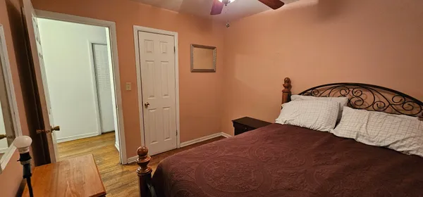 $129,900 | 2926 Sussex Avenue, Markham, IL 60428