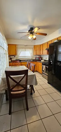 $129,900 | 2926 Sussex Avenue, Markham, IL 60428