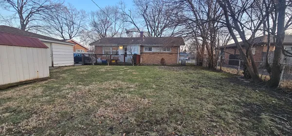 $129,900 | 2926 Sussex Avenue, Markham, IL 60428