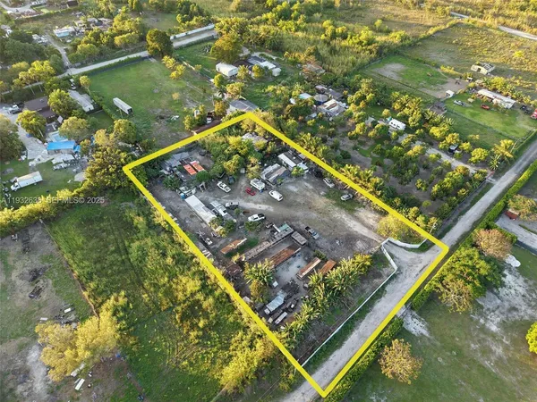 $375,000 | 15400 Southwest 207th Avenue, Miami, FL 33187