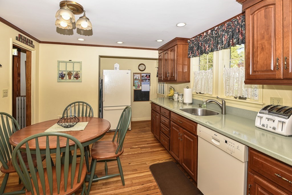 60 Boulevard Road Dedham, MA 02026 - Photo 13 of 39 Gallery Image 13