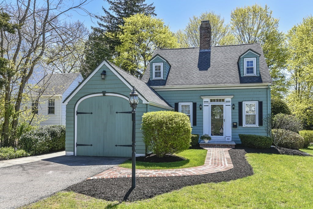 60 Boulevard Road Dedham, MA 02026 - Photo 3 of 39 Gallery Image 3