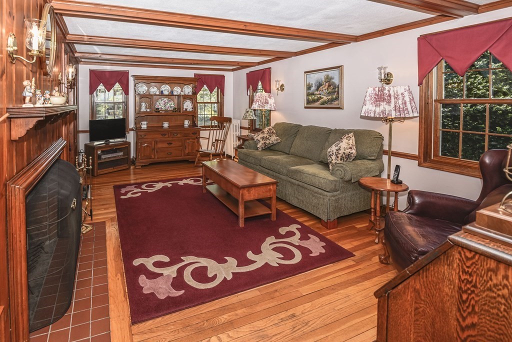 60 Boulevard Road Dedham, MA 02026 - Photo 6 of 39 Gallery Image 6