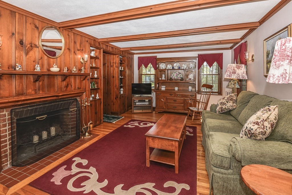 60 Boulevard Road Dedham, MA 02026 - Photo 8 of 39 Gallery Image 8