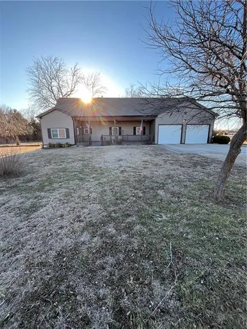 $475,000 | 1276 2200th Street, Iola, KS 66749