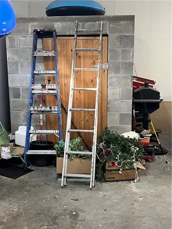 $475,000 | 1276 2200th Street, Iola, KS 66749