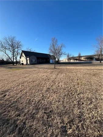$475,000 | 1276 2200th Street, Iola, KS 66749
