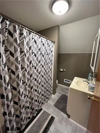 $475,000 | 1276 2200th Street, Iola, KS 66749