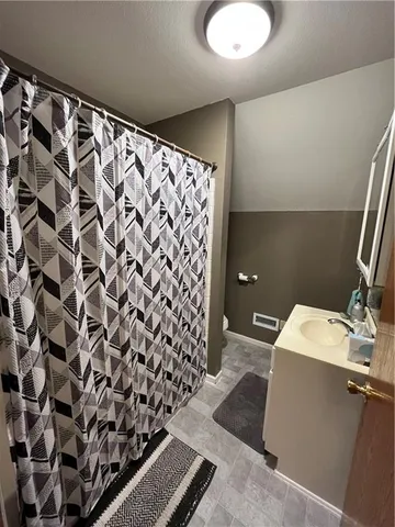 $475,000 | 1276 2200th Street, Iola, KS 66749