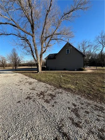 $475,000 | 1276 2200th Street, Iola, KS 66749
