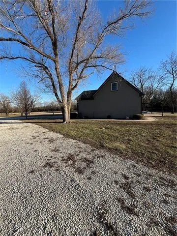 $475,000 | 1276 2200th Street, Iola, KS 66749