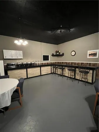 $475,000 | 1276 2200th Street, Iola, KS 66749