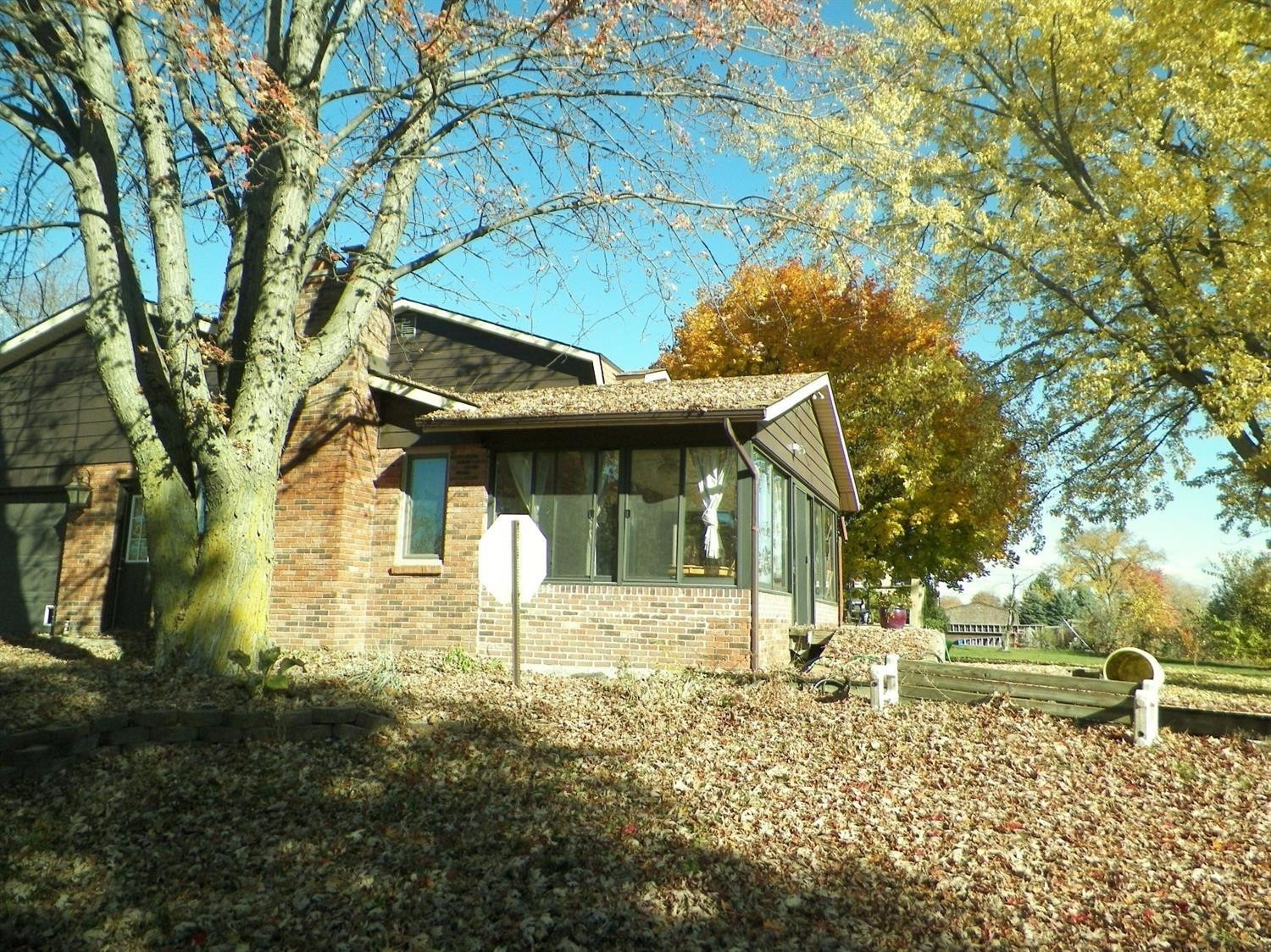 5255 Scofield Carleton Road Carleton, MI 48117 - Photo 8 of 10 Sun Room