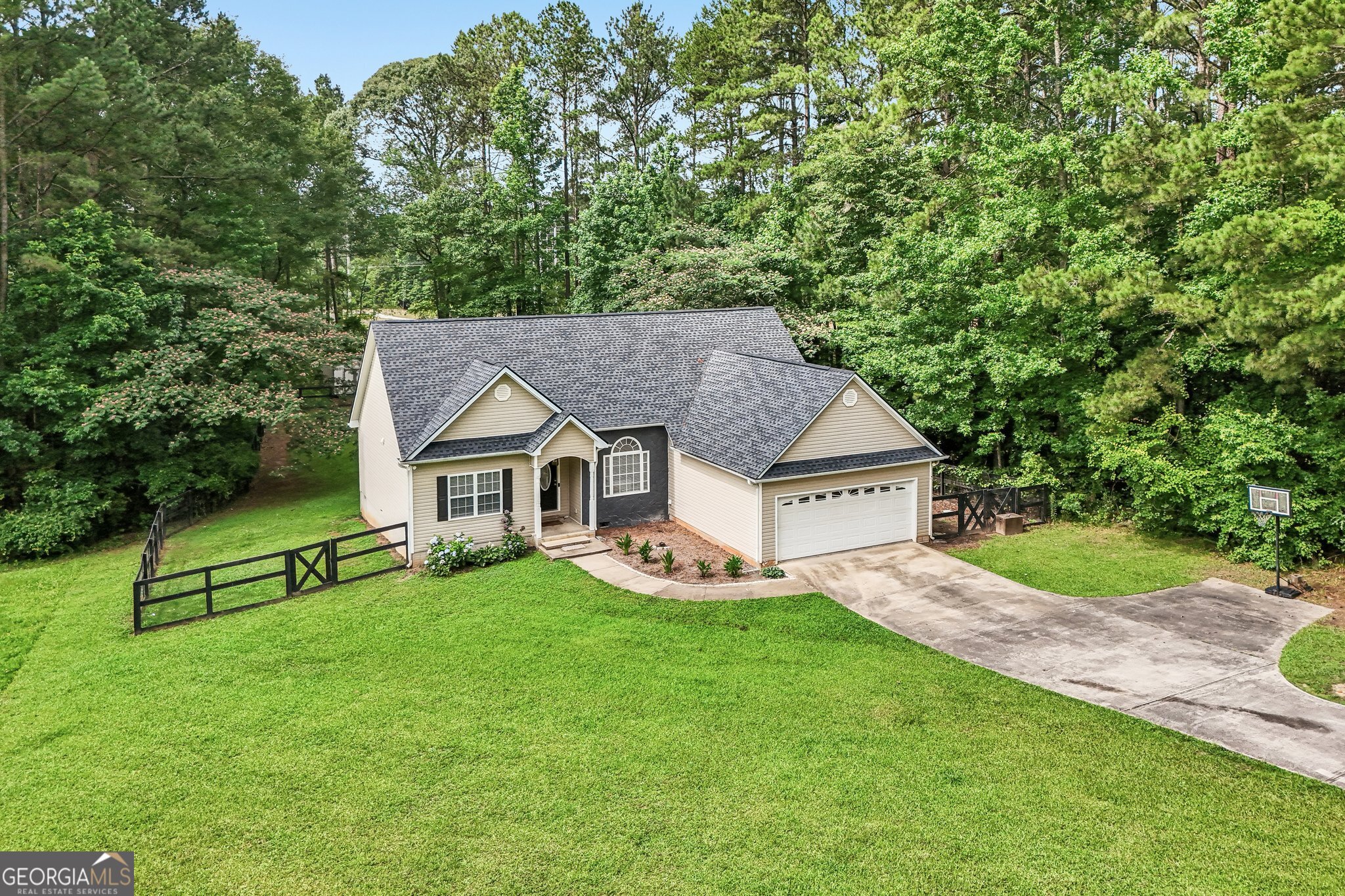 1243 Wagers Mill Road Newnan, GA 30263 - Photo 2 of 38