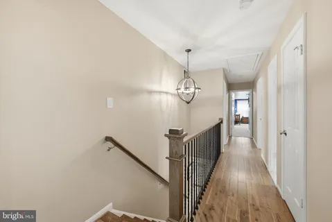 $1,075,000 | 8900 Kenilworth Drive, Burke, VA 22015