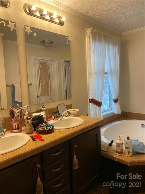 1371 Eps Road Hickory, NC 28602 - Photo 15 of 16 Gallery Image 15