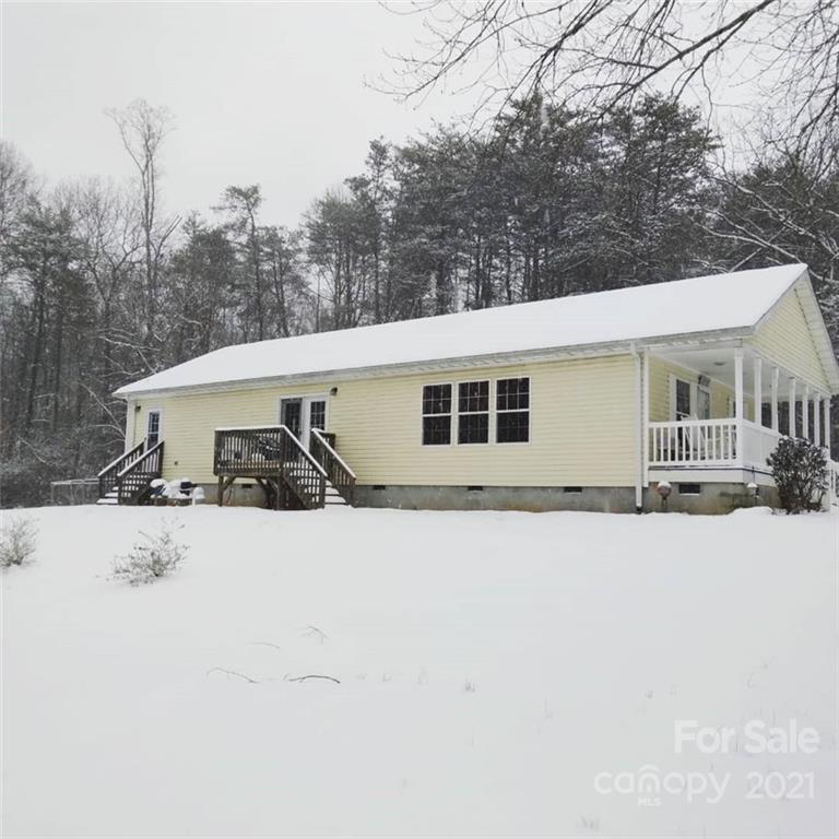 1371 Eps Road Hickory, NC 28602 - Photo 2 of 16 Gallery Image 2