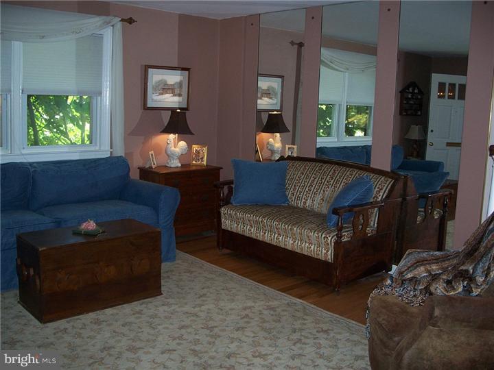 766 Oakview Road Ardmore, PA 19003 - Photo 7 of 25 Living Room
