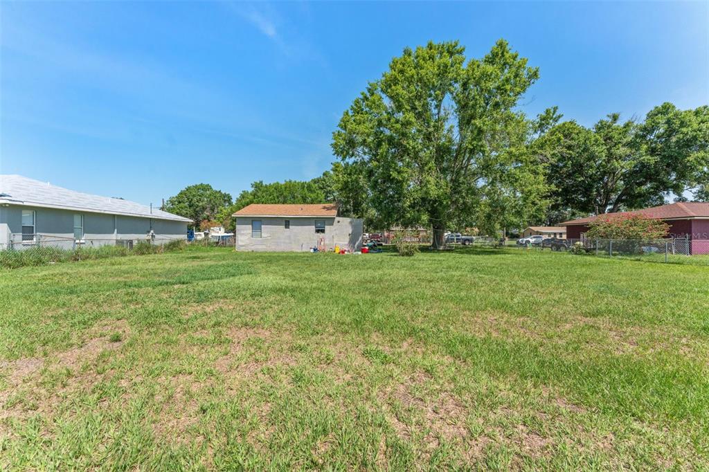 652 North Jackson Street Eagle Lake, FL 33839 - Photo 22 of 30 a house view with a garden space