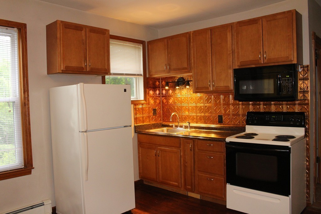 321 Woronoco Road Russell, MA 01071 - Photo 17 of 36 Gallery Image 17